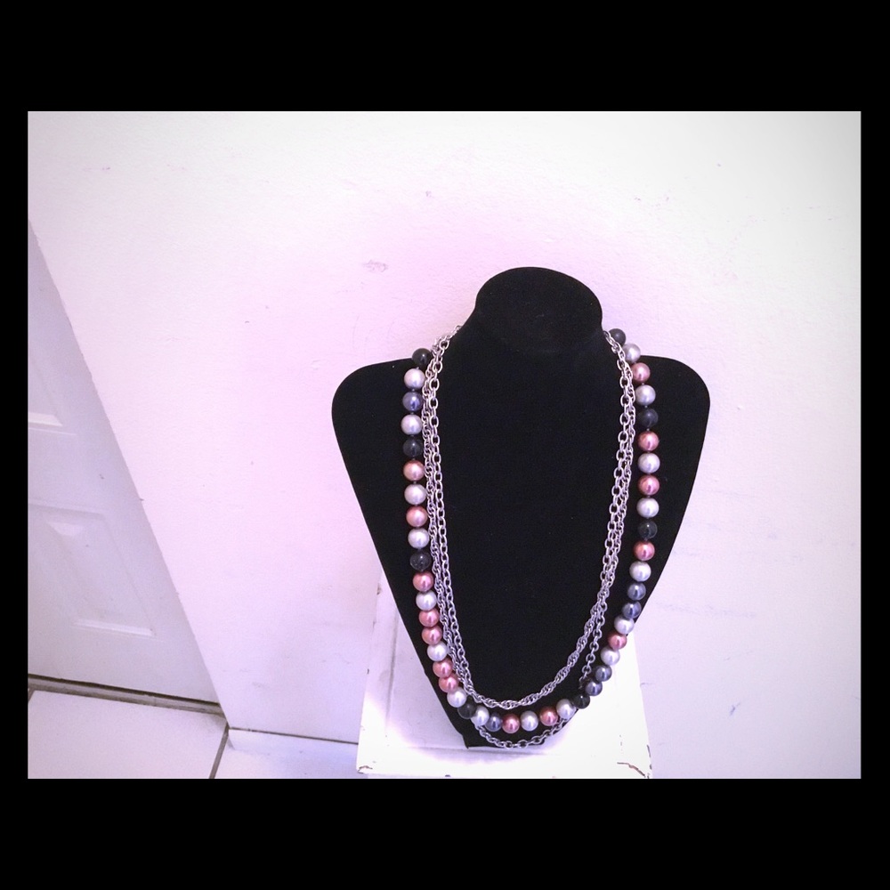 beautiful vintage necklace
